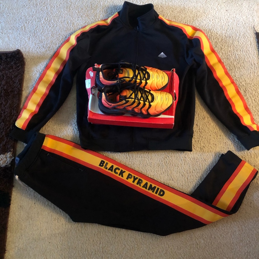 Black pyramid track suit with Black, orange and yellow Nike Air Max  to match